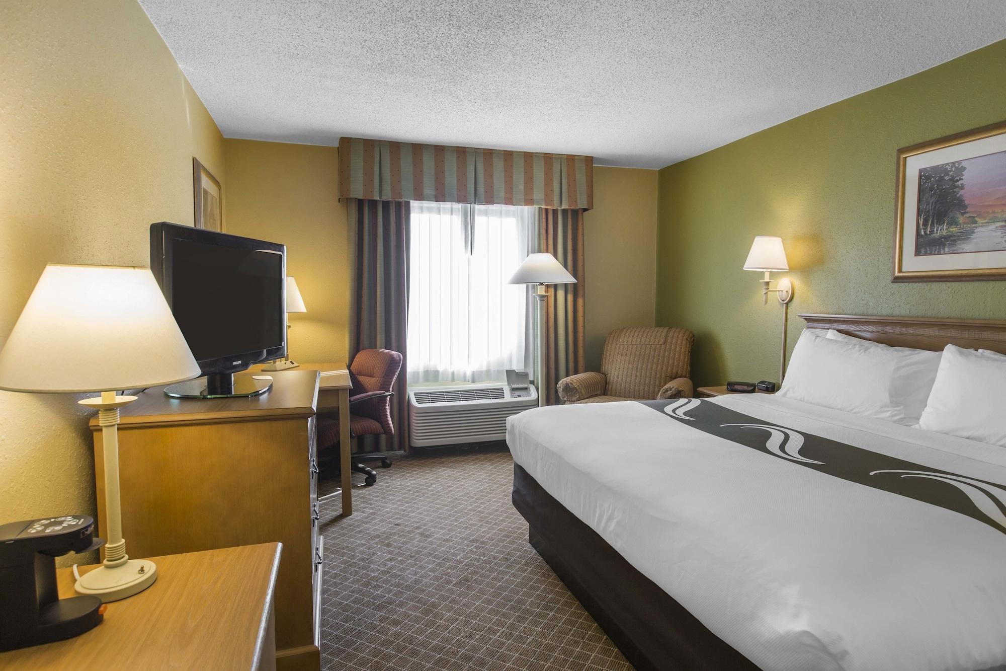 Quality Inn Perrysburg Kültér fotó