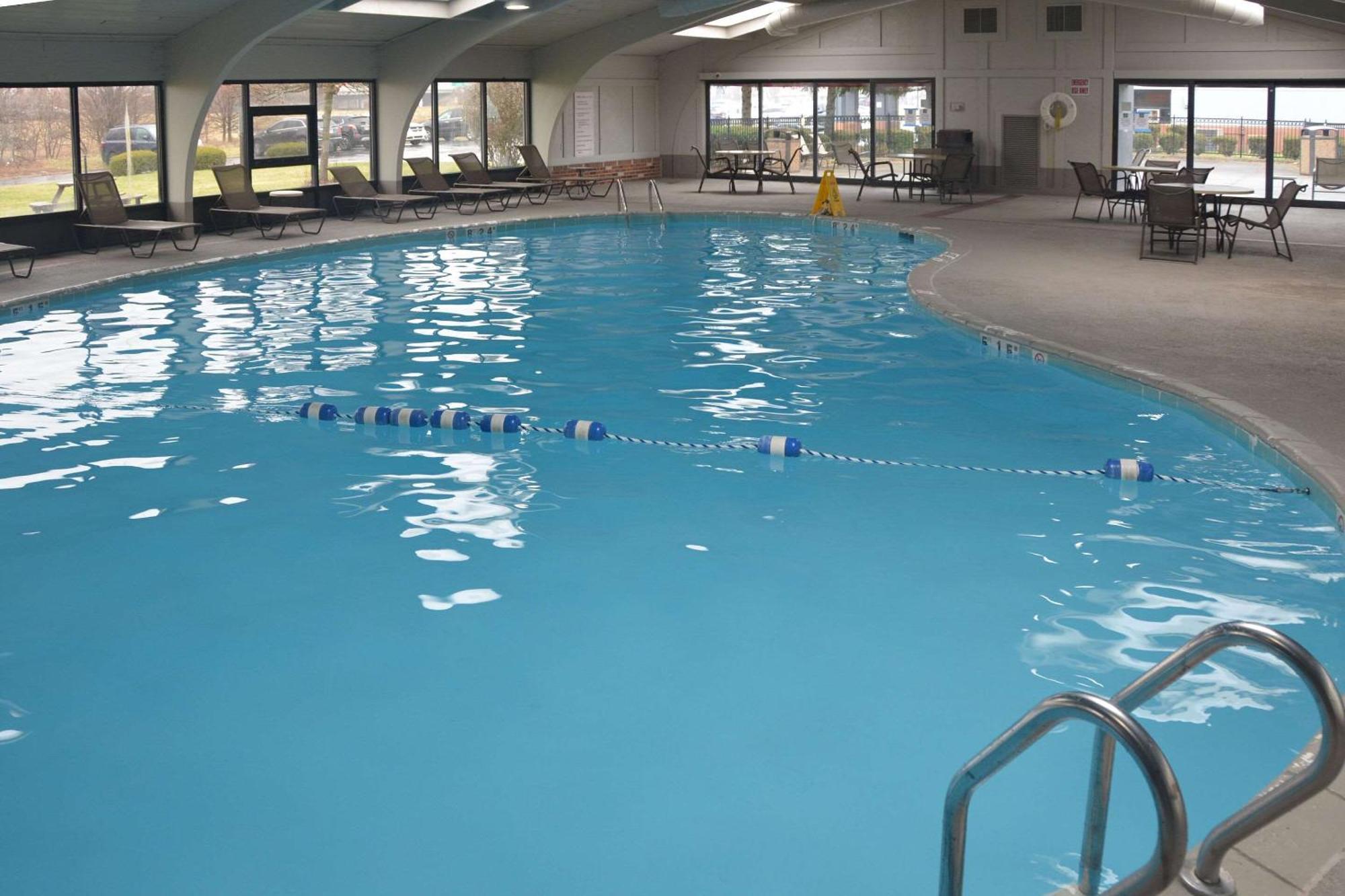 Quality Inn Perrysburg Kültér fotó